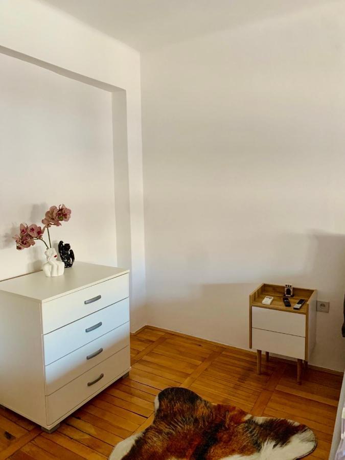 City Center Square Deluxe Nest Podgorica Exterior foto