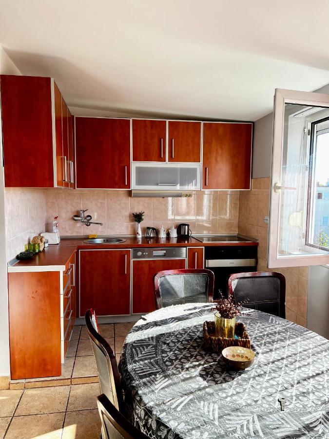 City Center Square Deluxe Nest Podgorica Exterior foto