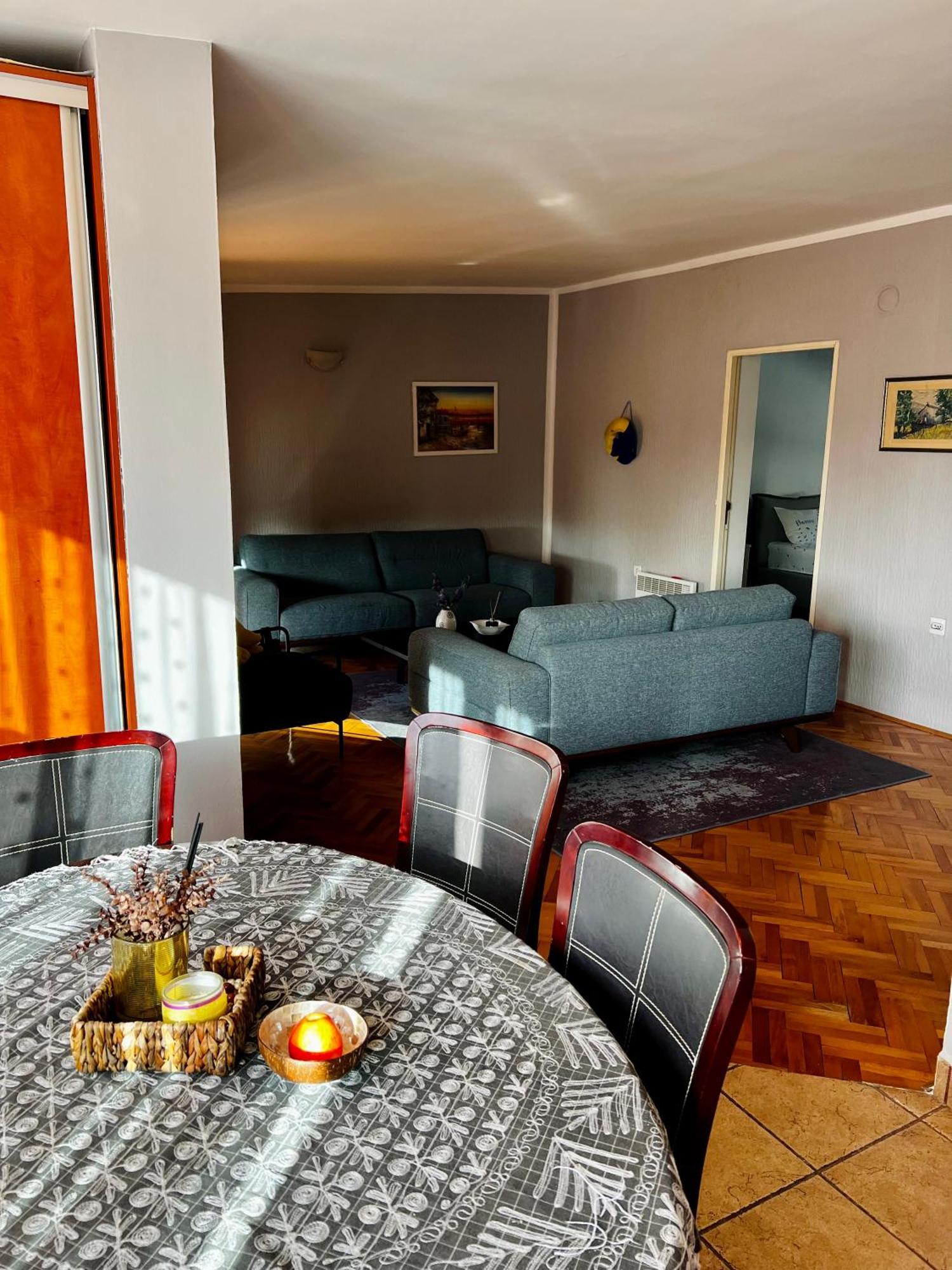 City Center Square Deluxe Nest Podgorica Exterior foto